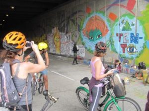 Graffiti Bike tour in Bogota